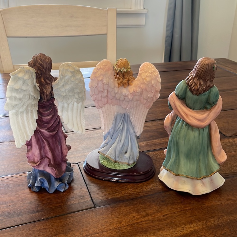 Angels - Picture 2 of 5